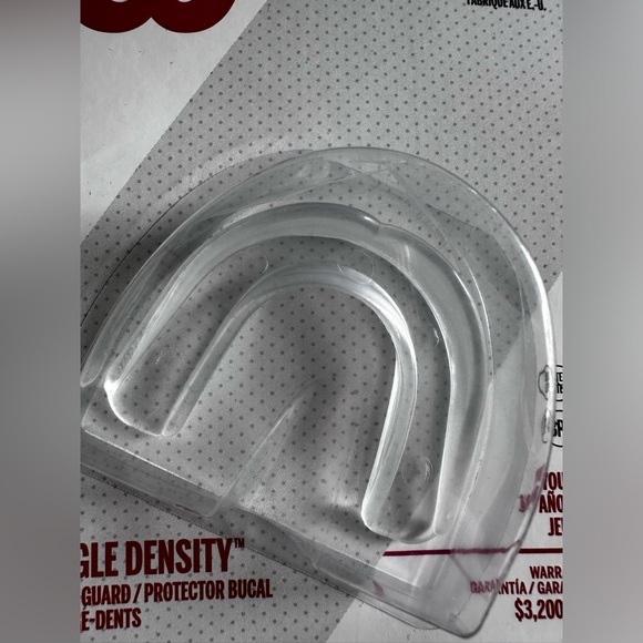 Wilson Youth Single Density Mouth Guard Protector, BPA Free, Made In The USA - Picture 5 of 5